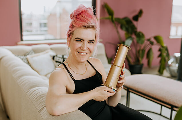 Wendelien van Bunnik, 2019 World AeroPress Champion, with trophy