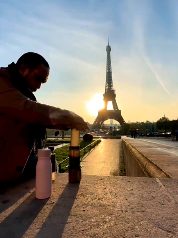 Brewing AeroPress Original by the Eiffel Tower