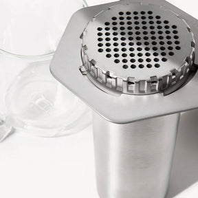 AeroPress Steel on a white background #color_silver