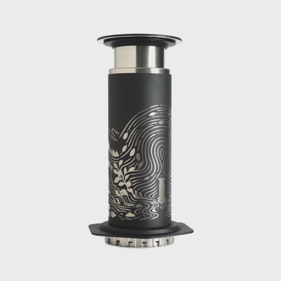 AeroPress Steel LE 360 view #color_limited edition